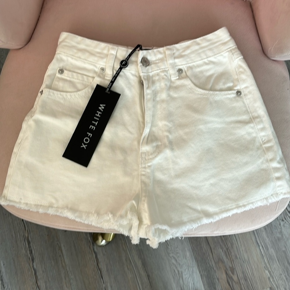 NWT White Fox High rise short jean shorts